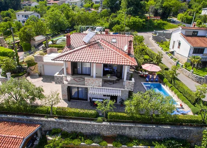 With A Swimming Pool Lovran, Opatija - 14196 דירה *