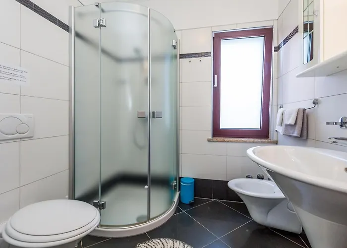 With A Swimming Pool Lovran, Opatija - 14196 Apartment *