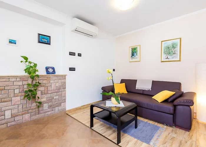 With A Swimming Pool Lovran, Opatija - 14196 Apartment Lovran